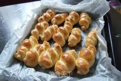 Make sausage bread step 11