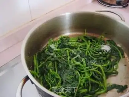 Make Chinese cabbage with garlic step 5