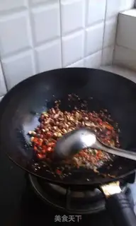 Make Spicy diced chicken step 2