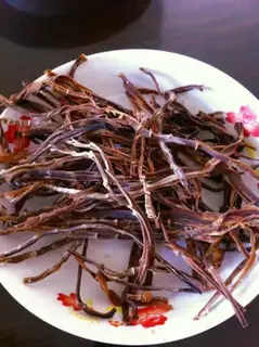 Make Stewed pork ribs with dried bamboo shoots step 0