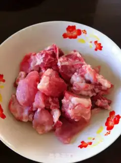 Make Stewed pork ribs with dried bamboo shoots step 2