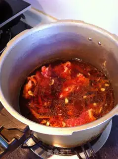 Make Stewed pork ribs with dried bamboo shoots step 3
