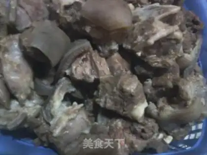 Make Spicy dog meat step 2