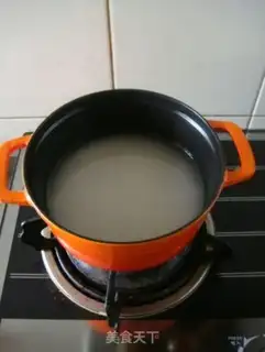 Make Spicy pork ribs pot rice step 5