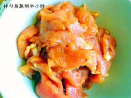 Make Meat slices with tea tree mushrooms and fried fungus step 5