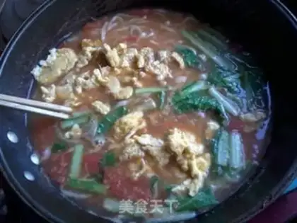 Make tomato and egg noodles step 7