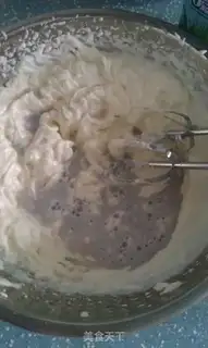 Make Blueberry jelly cheese ice cream step 5