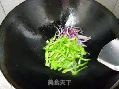 Make Fried shredded squid with green onion step 4