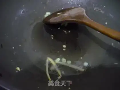Make Scrambled eggs with vegetable bamboo shoots step 1