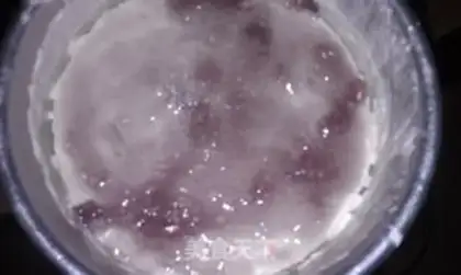Make Blueberry jelly cheese ice cream step 6
