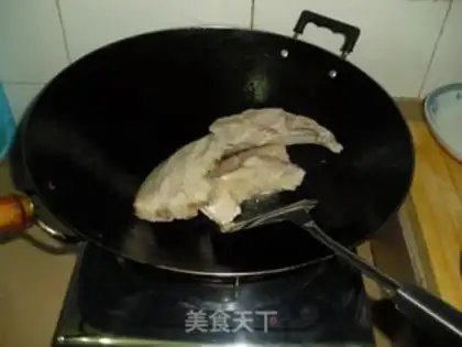 Make Steamed cabbage meat roll step 5