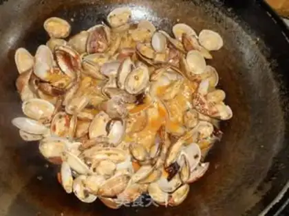 Make Spicy clams step 5