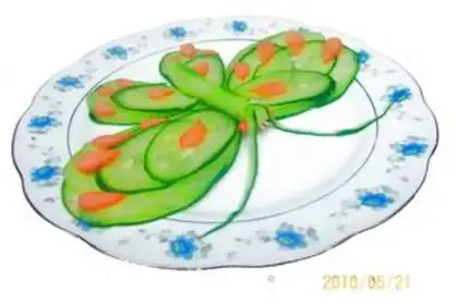 Make Sweet and sour cucumber flower butterfly step 10