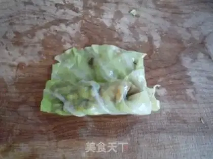Make Steamed cabbage meat roll step 7