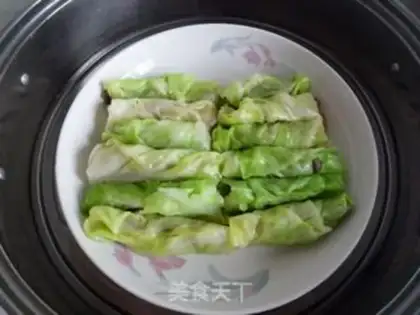 Make Steamed cabbage meat roll step 9