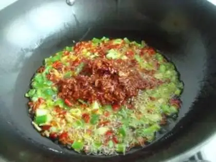 Make Fried rice noodles with chicken step 5