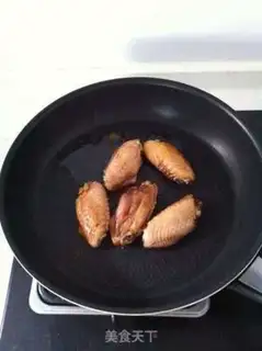 Make Three cups of chicken wings step 2