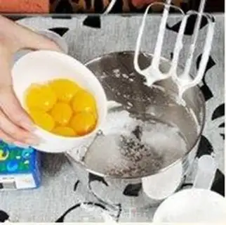 Make Delicious sweet cake step 5