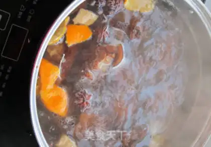 Make Sauce pig