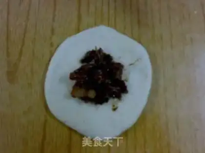 Make Braised pork buns with mixed sauce step 7