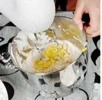 Make Delicious sweet cake step 8