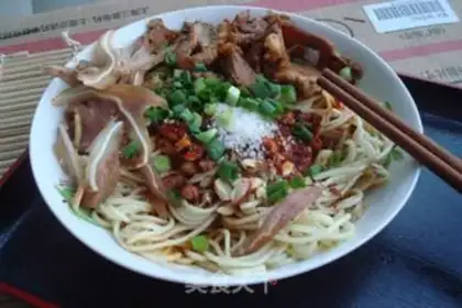 Make Stewed vegetable cold noodles step 8