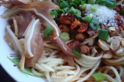 Make Stewed vegetable cold noodles step 9