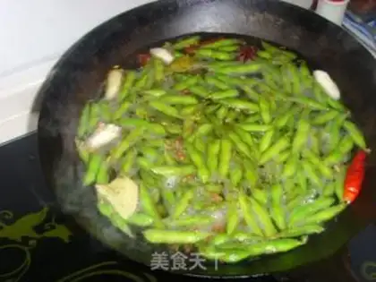 Make Spiced edamame step 1