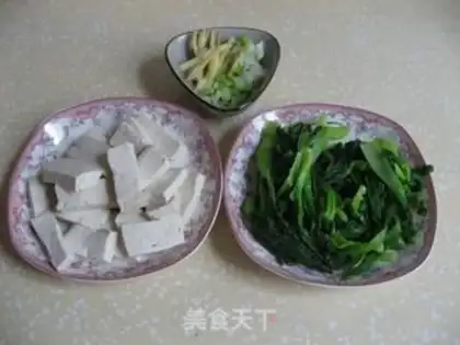 Make stir-fried tofu with cabbage step 1