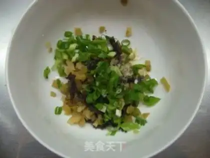 Make Wild vegetable meat wonton step 12