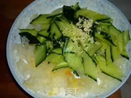 Make Tremella mixed with cucumber step 6