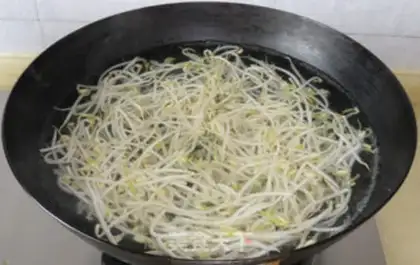 Make Chongqing cold noodles step 4