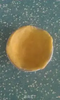 Make Pineapple Portuguese egg tarts step 6