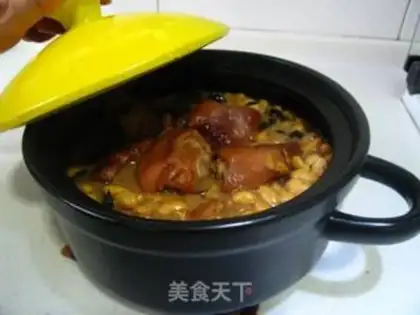 Make Stewed pork knuckles with soybeans step 15