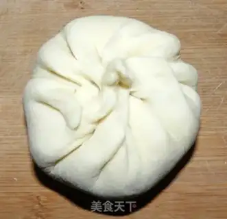 Make Chives and pork steamed buns step 5