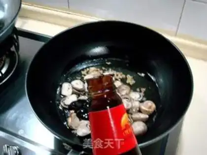 Make Stewed straw mushroom in oyster sauce step 7
