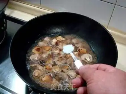Make Stewed straw mushroom in oyster sauce step 8
