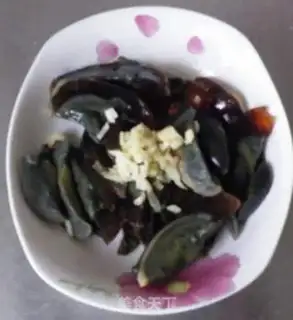 Make preserved eggs step 1