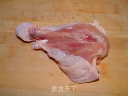 Make Pan-fried chicken legs step 2