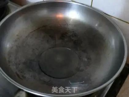 Make Hot and sour cabbage and seaweed shredded step 10