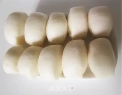 Make sausage bun step 14