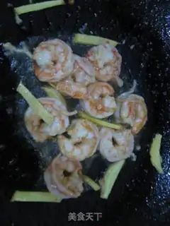 Make Winter melon and shrimp soup step 3