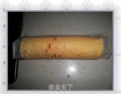 Make Qifeng cake roll with kumquat sauce step 9