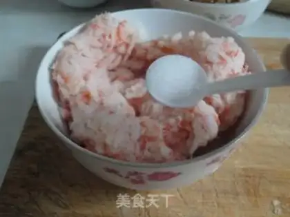 Make Shrimp meat, walnut and sesame cake step 2