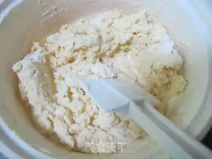 Make Shrimp meat, walnut and sesame cake step 5