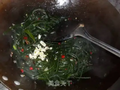 Make Spicy shredded seaweed step 4