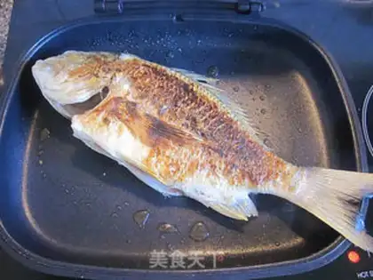 Make Pan-fried fish from Jiucenta step 1