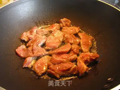 Make stir-fried pumpkin with pork neck with perilla step 0
