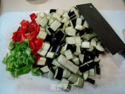 Make Dry stir-fried diced eggplant step 0