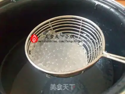 Make Dragon fruit yogurt sago dew step 3